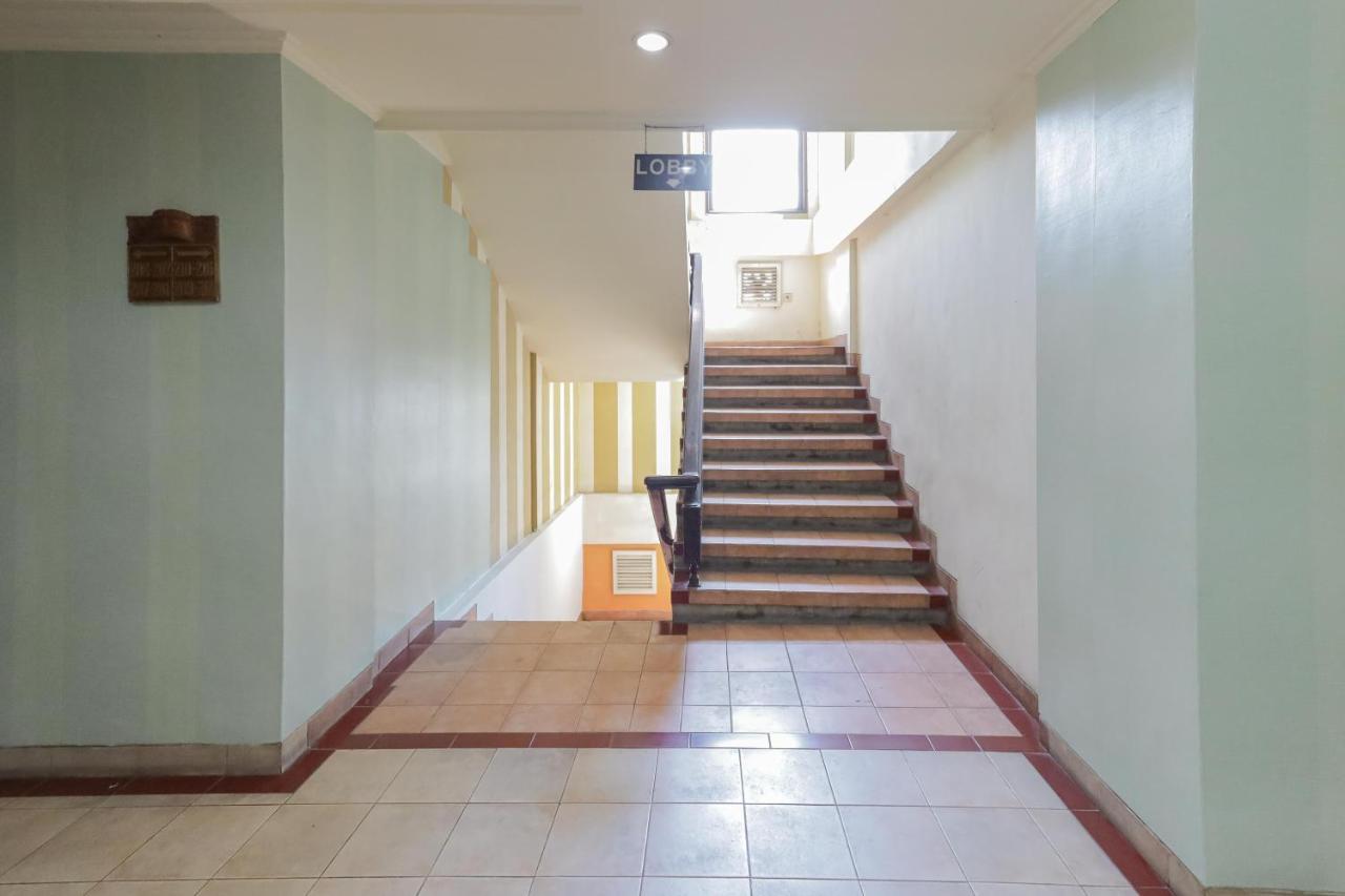 Urbanview Hotel Taman Suci Denpasar Exteriör bild
