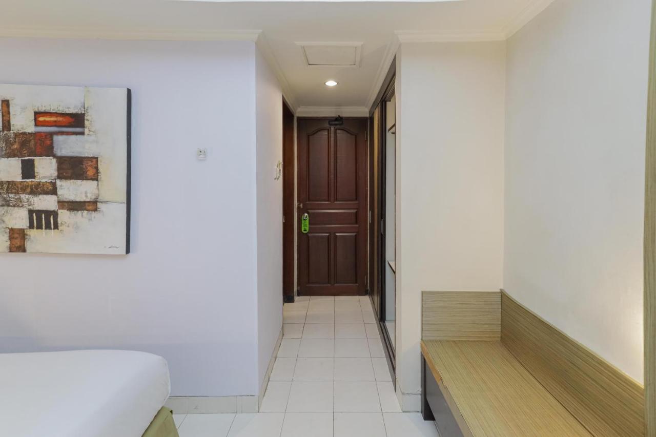 Urbanview Hotel Taman Suci Denpasar Exteriör bild