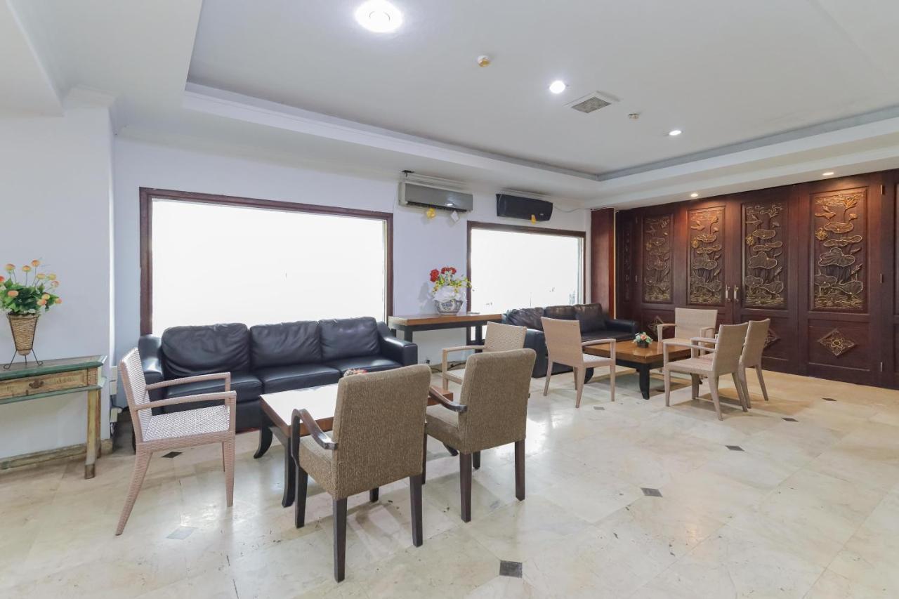 Urbanview Hotel Taman Suci Denpasar Exteriör bild