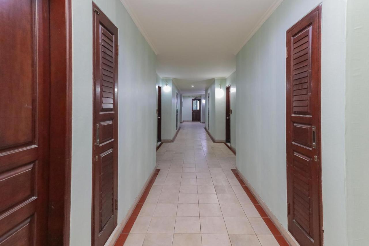 Urbanview Hotel Taman Suci Denpasar Exteriör bild