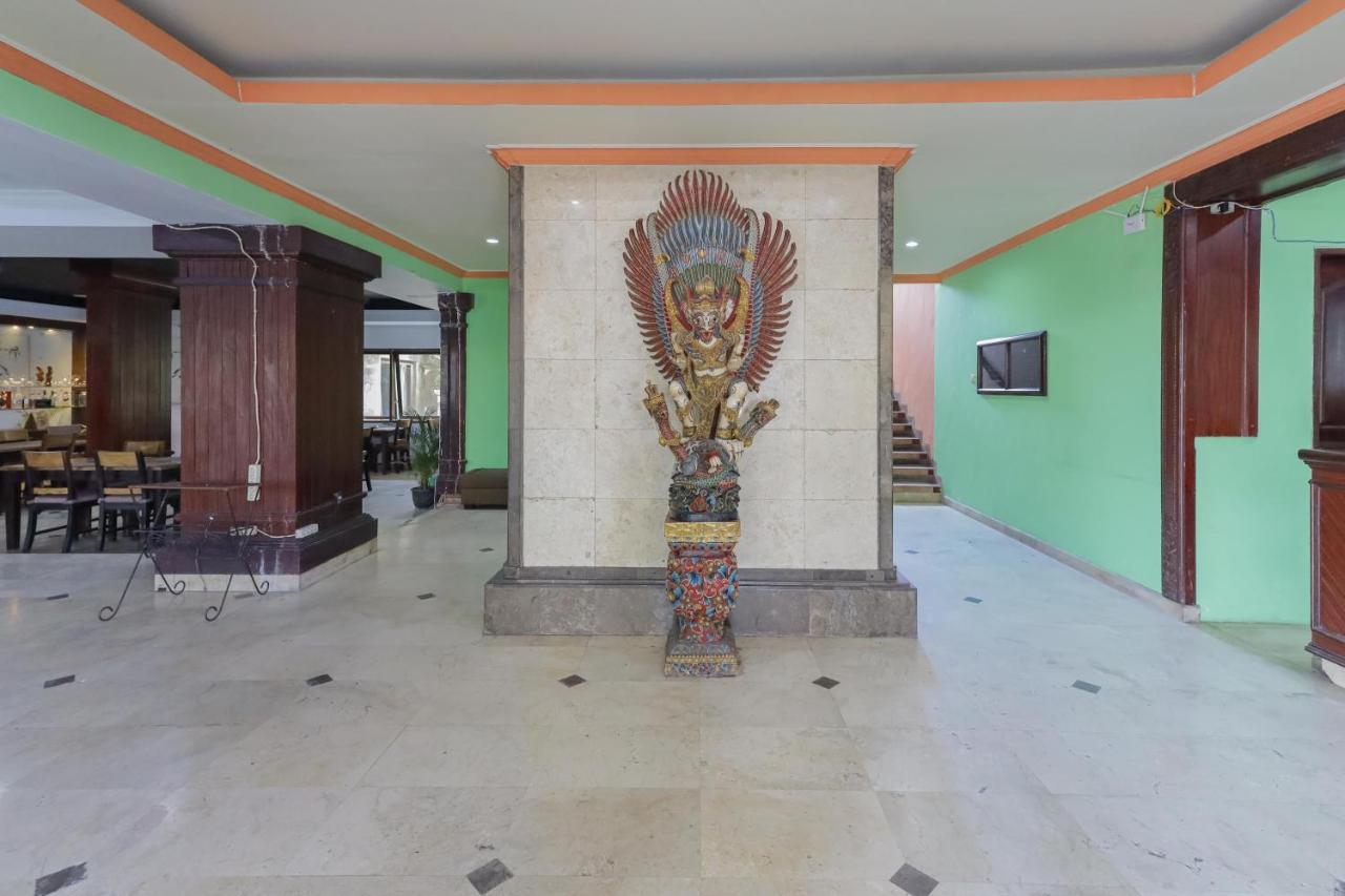 Urbanview Hotel Taman Suci Denpasar Exteriör bild