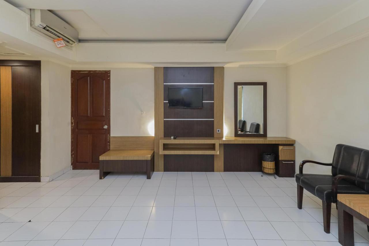 Urbanview Hotel Taman Suci Denpasar Exteriör bild